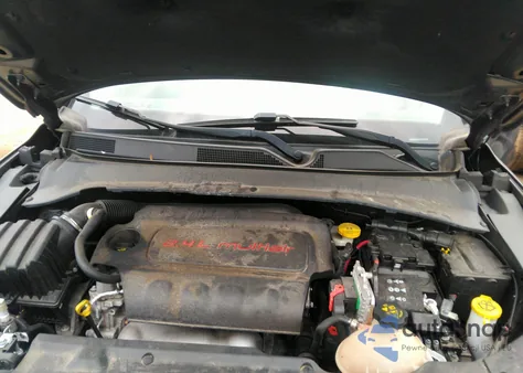 2018 Jeep Compass Limited 4X4 z USA, uszkodzony, nr VIN 3C4NJDCB9JT267097